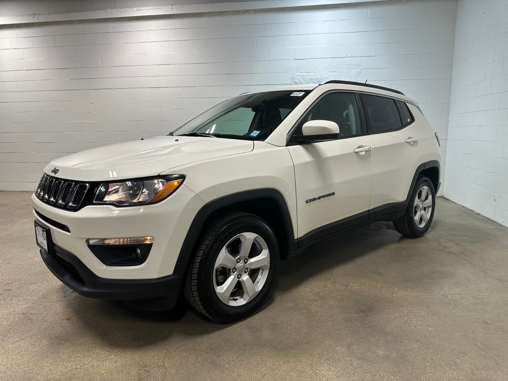 Used 2017 Jeep All-New Compass Latitude with VIN 3C4NJDBB3HT681620 for sale in Glen Cove, NY