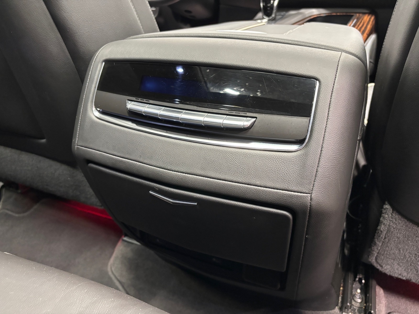 2022 Cadillac Escalade Premium Luxury - Photo 38