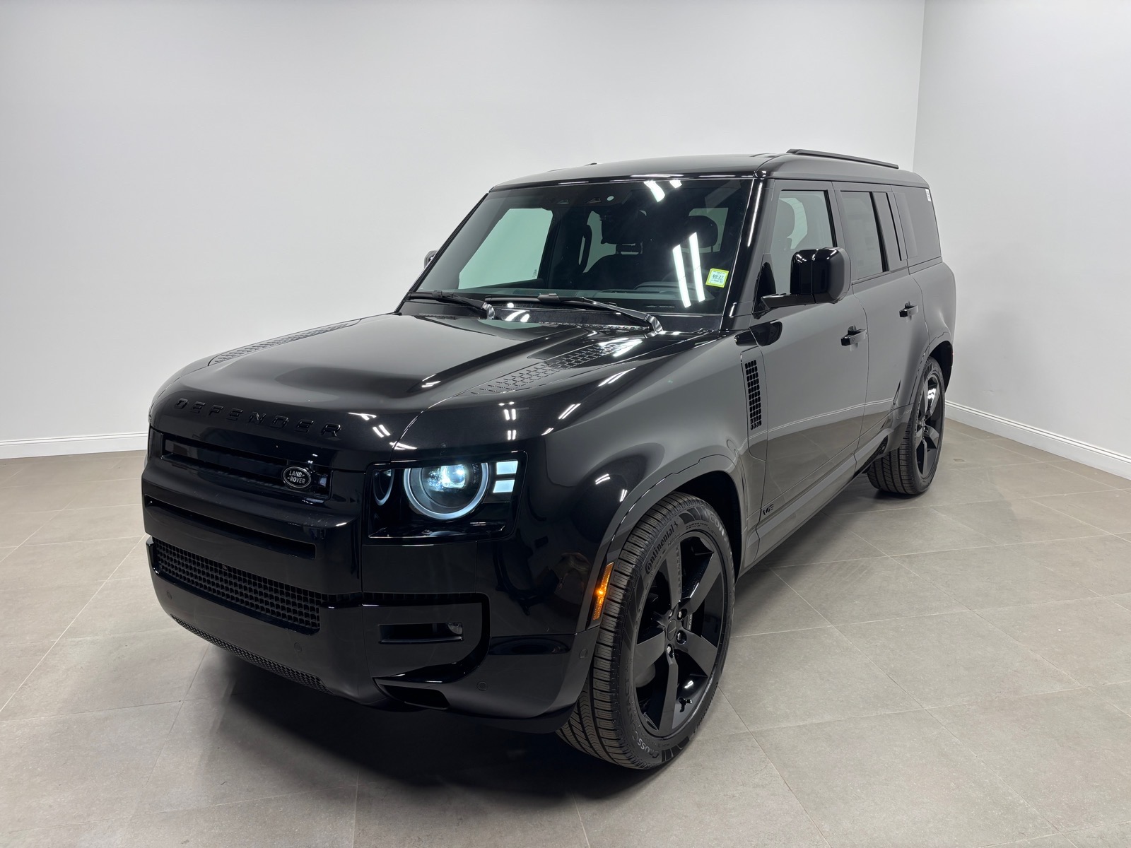  Land Rover Defender 130