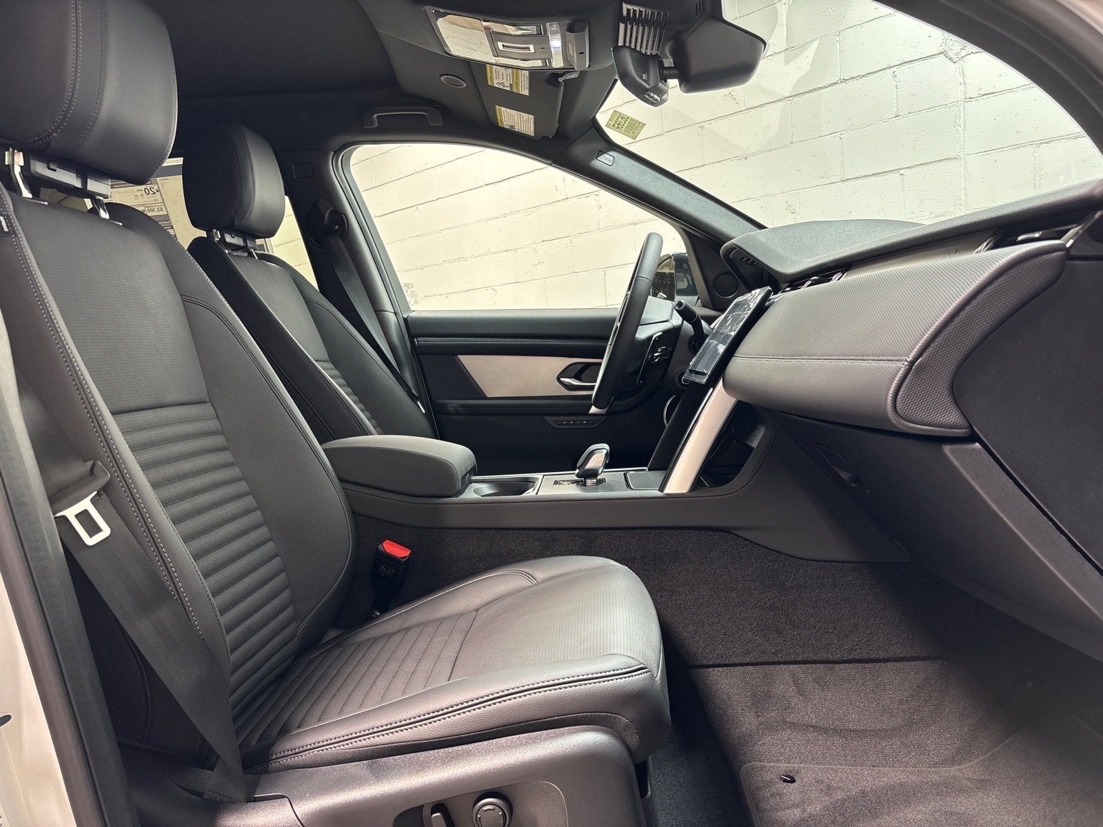 2026 Land Rover Discovery Sport Landmark - Photo 32