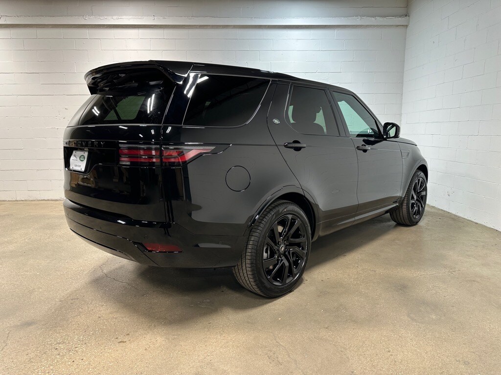 2025 Land Rover Discovery SE photo 2