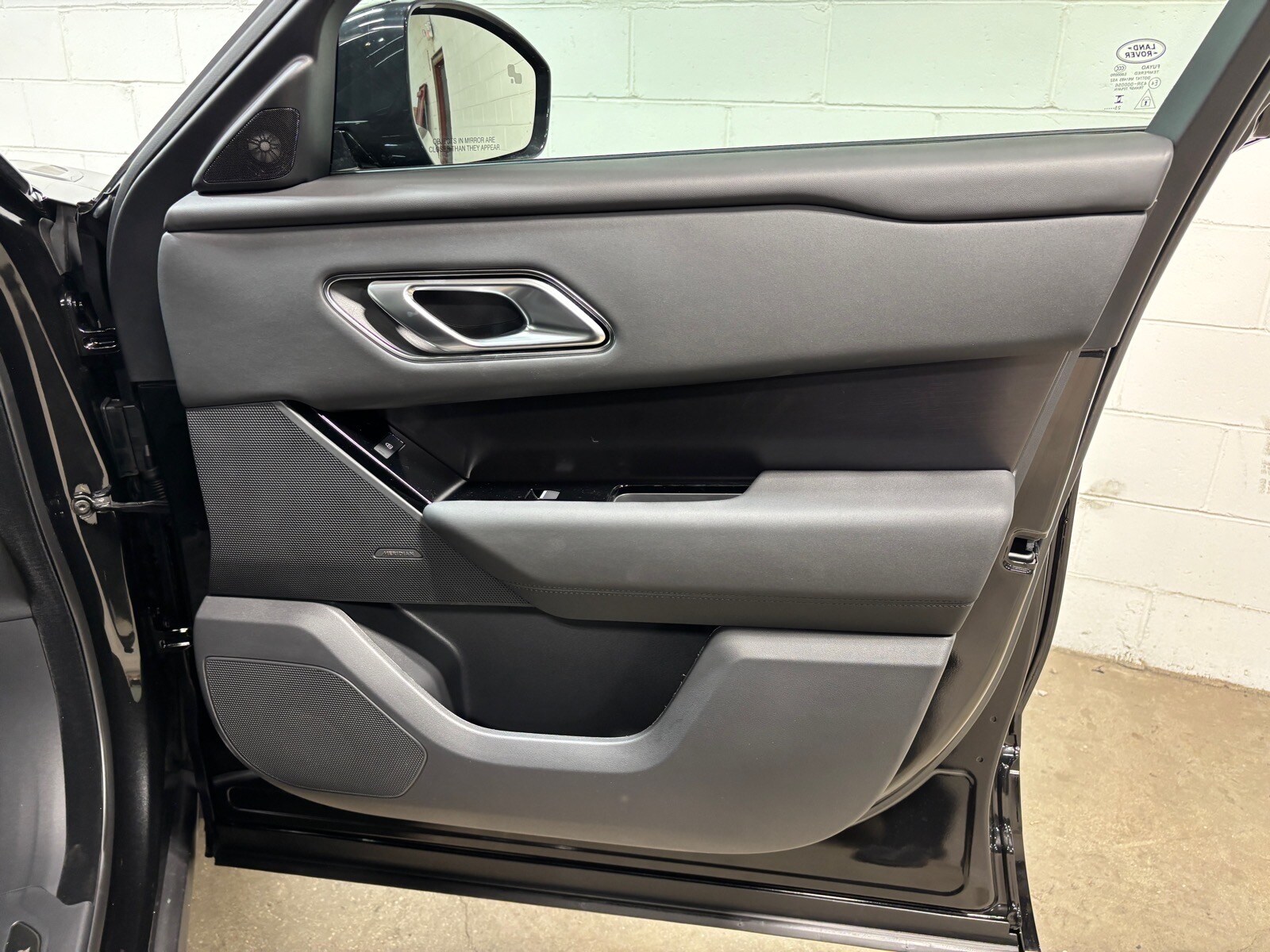 2026 Land Rover Range Rover Velar Dynamic SE - Photo 32