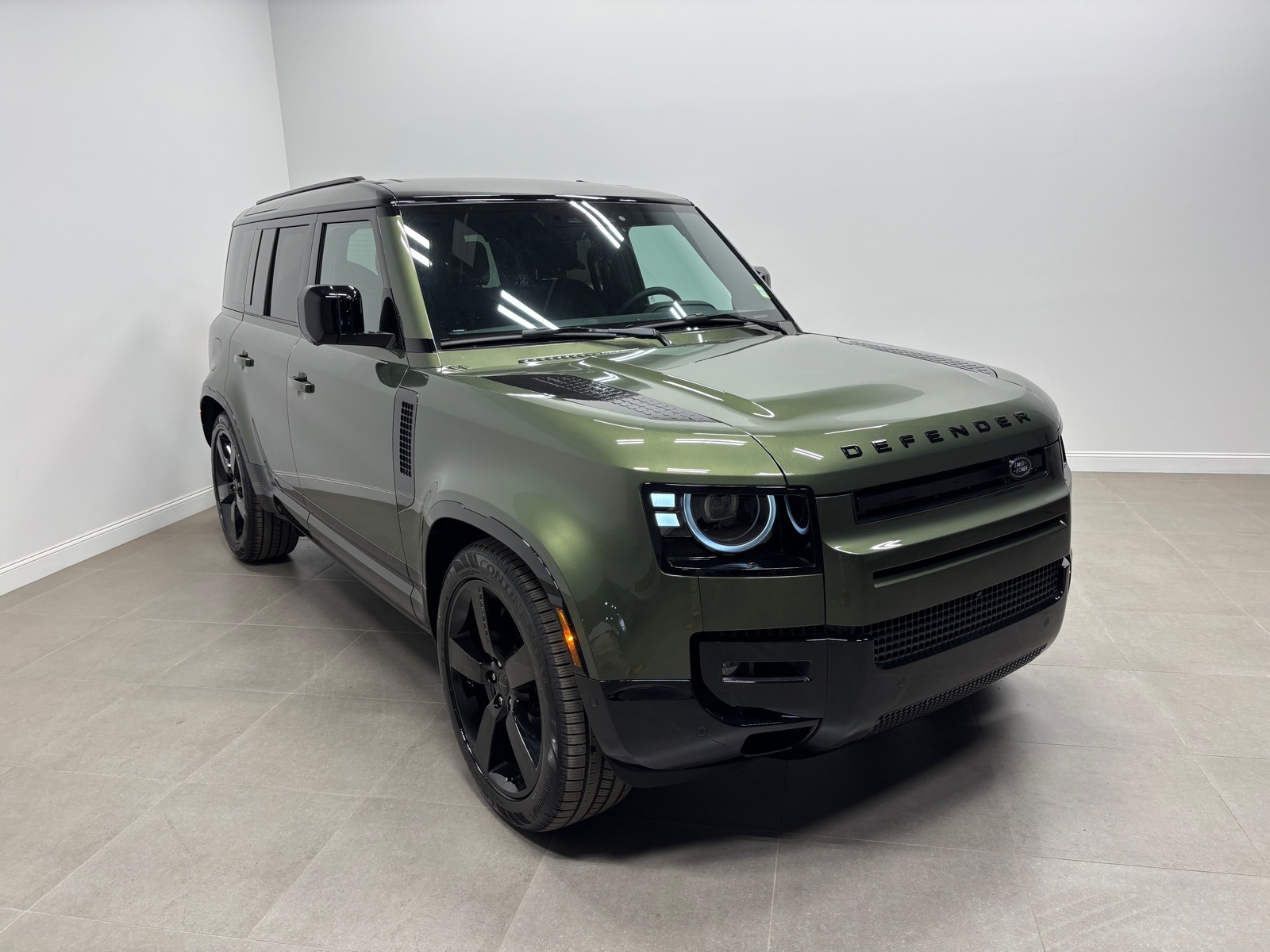 New 2026 Land Rover Defender 110 X-Dynamic SE SUV