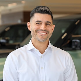 Staff member David Garcia from ID_b469d6e9fda9