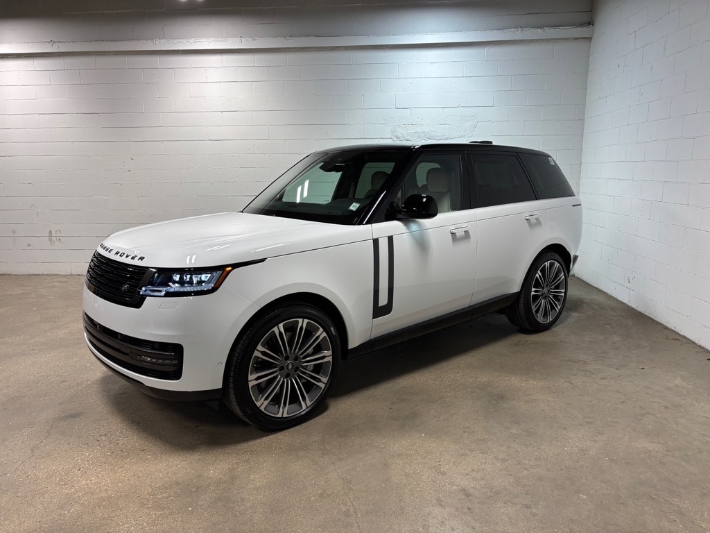 2025 Land Rover Range Rover SE's photo