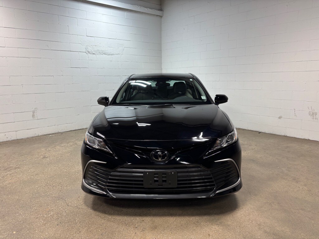 2024 Toyota Camry LE photo 3