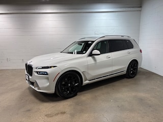 SUV in Glen Cove, NY 2023 BMW X7 xDrive40i SUV Used