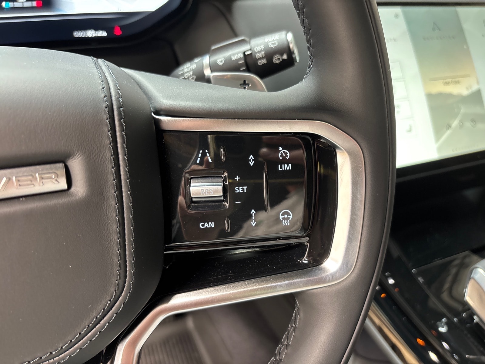 2026 Land Rover Range Rover Sport SE - Photo 18