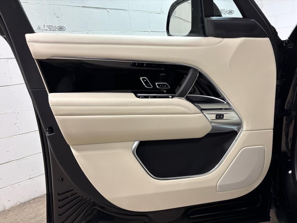 2026 Land Rover Range Rover SE - Photo 24