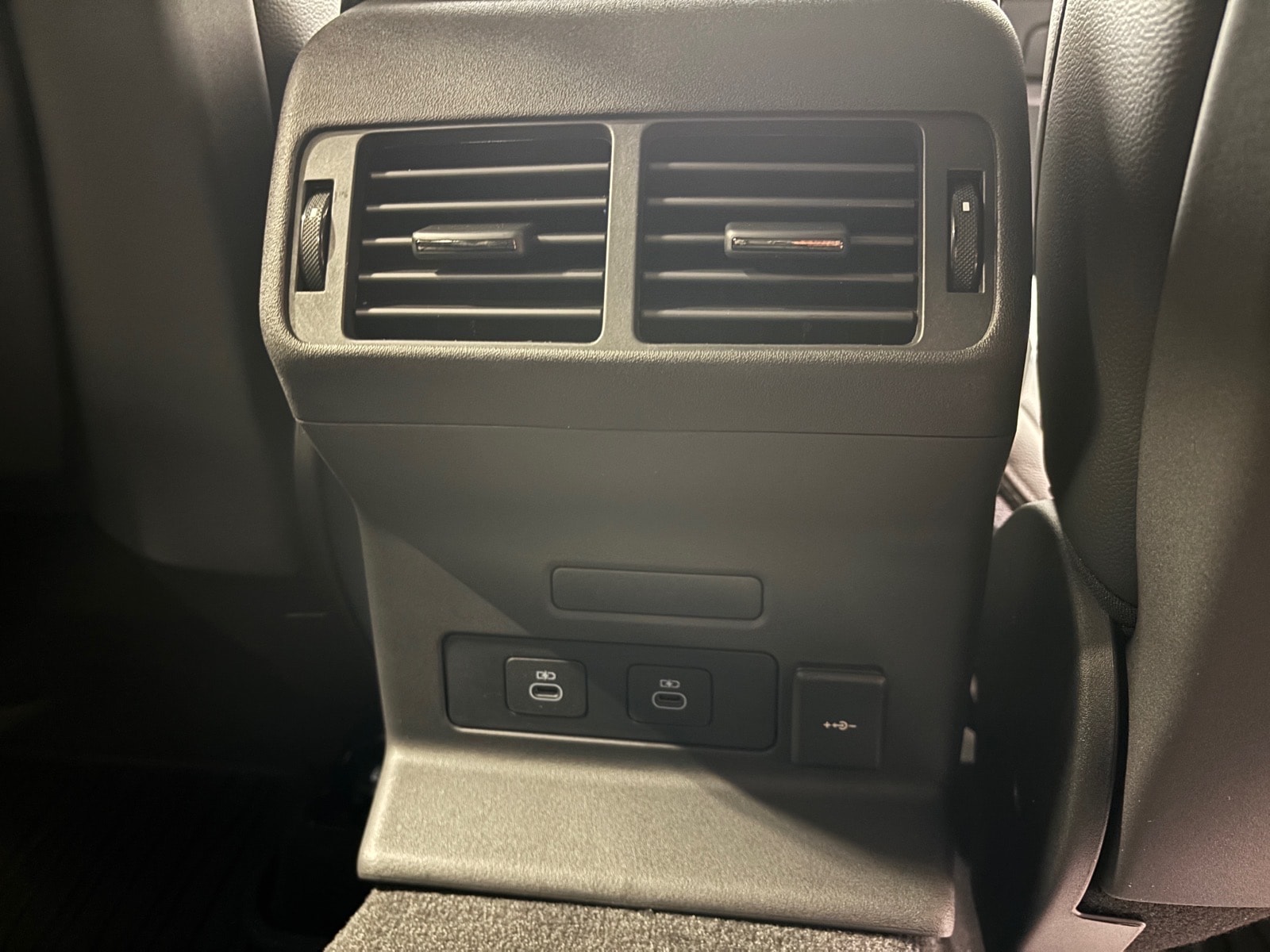 2026 Land Rover Range Rover Velar S - Photo 37
