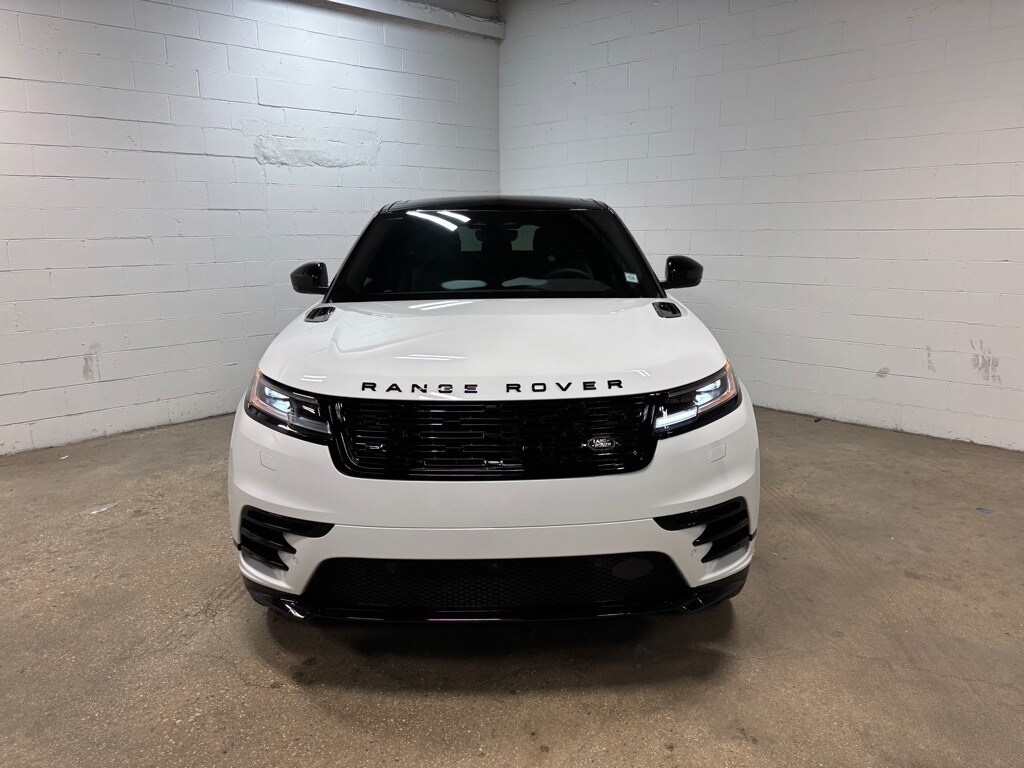 2026 Land Rover Range Rover Velar SE photo 2