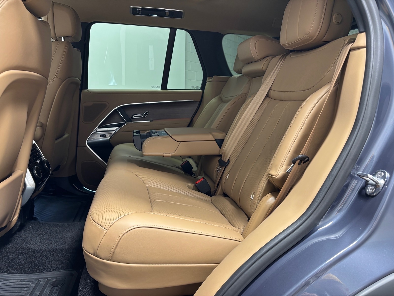 2026 Land Rover Range Rover SE - Photo 27