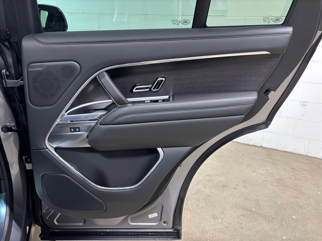 2026 Land Rover Range Rover SE - Photo 39