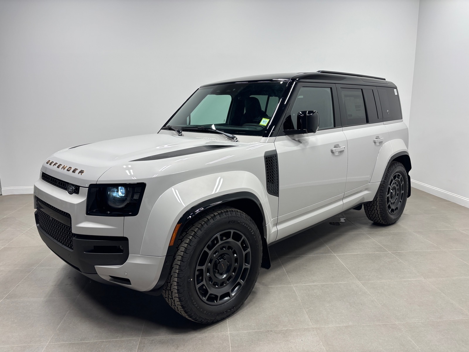  Land Rover Defender 110