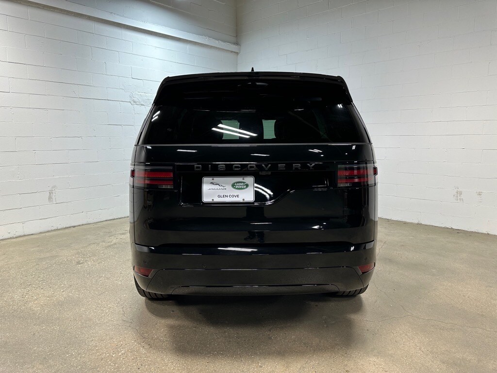 2025 Land Rover Discovery SE photo 3