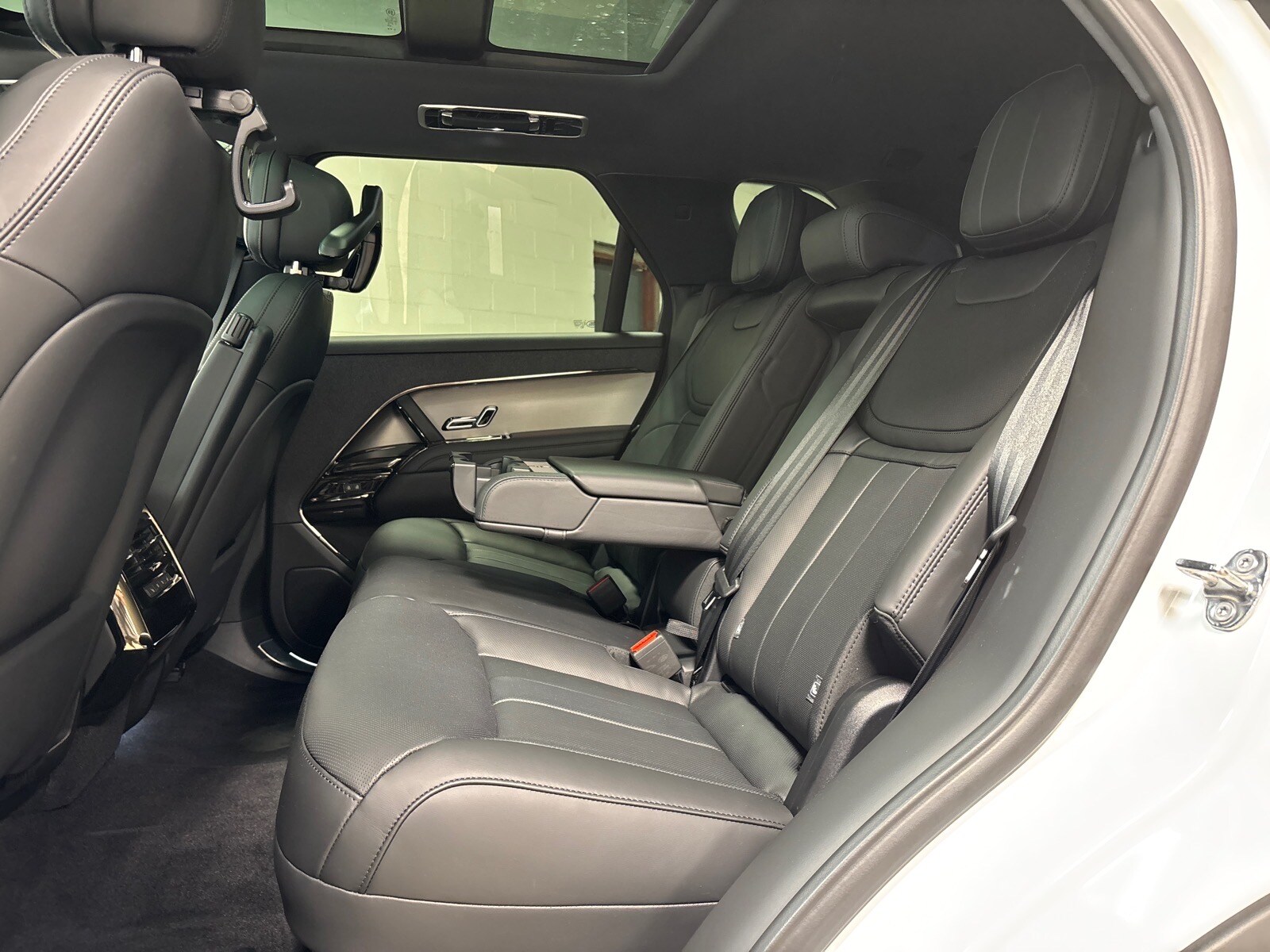 2026 Land Rover Range Rover Sport SE - Photo 27