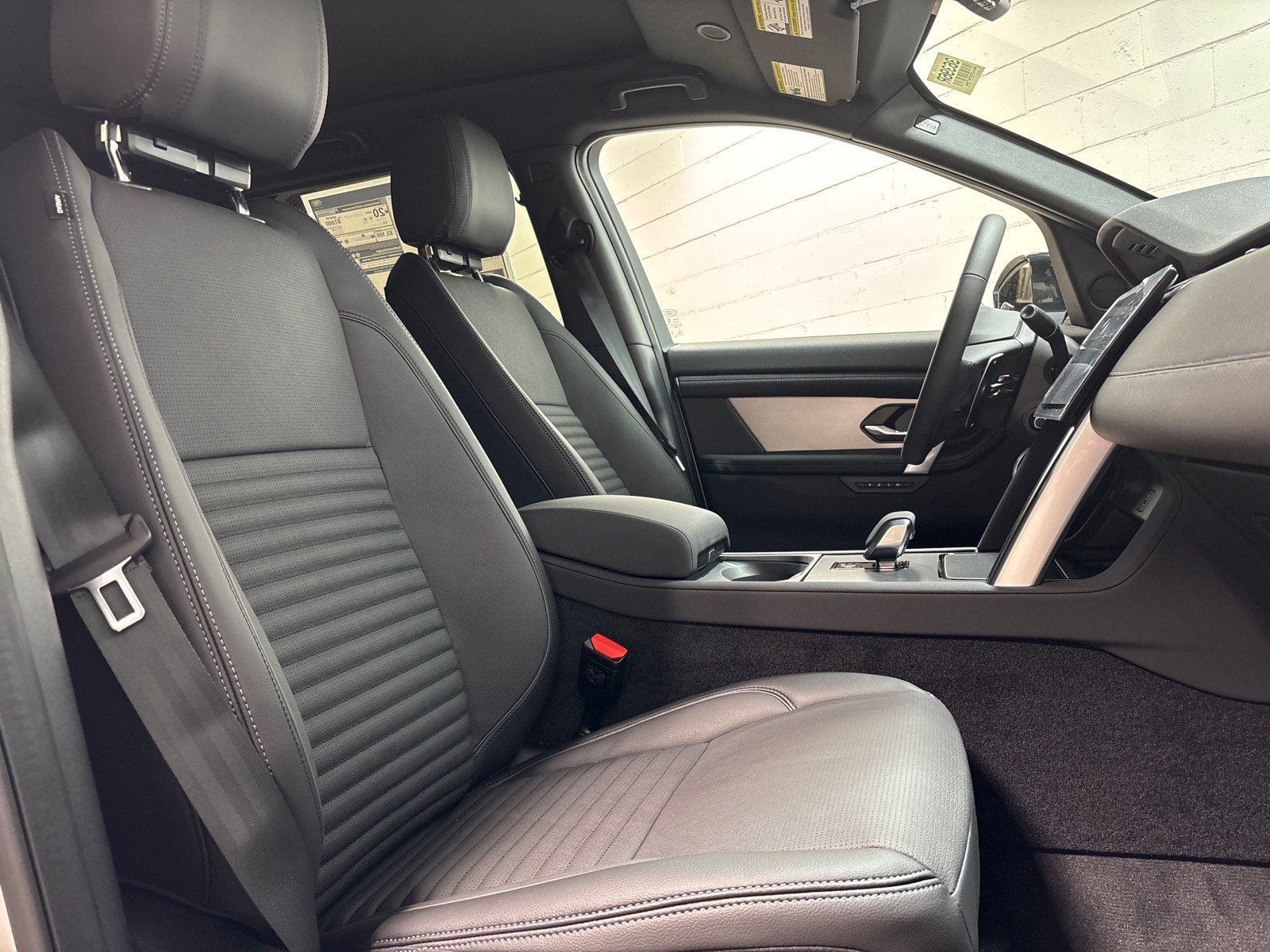2026 Land Rover Discovery Sport Landmark - Photo 31