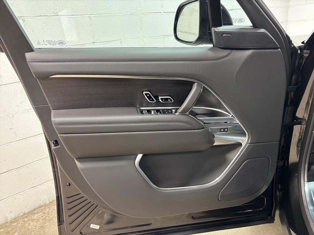 2026 Land Rover Range Rover SE - Photo 24