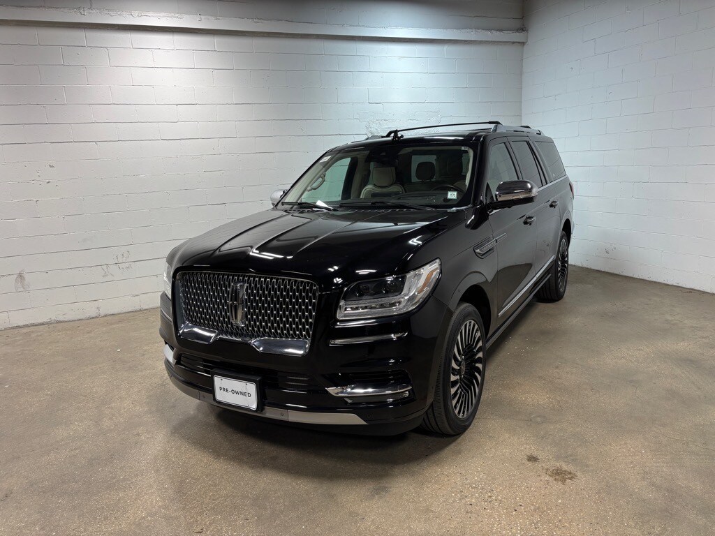 2020 Lincoln Navigator Black Label photo 2