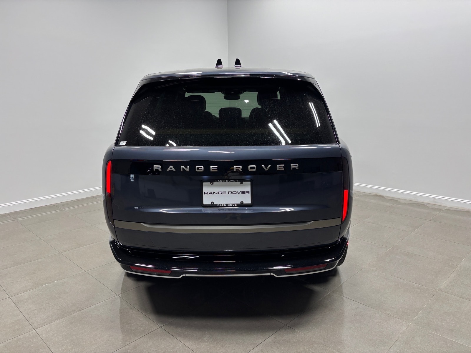 2026 Land Rover Range Rover SE - Photo 8