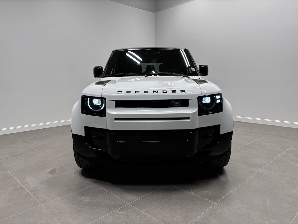 New 2026 Land Rover Defender 130 X-Dynamic SE SUV