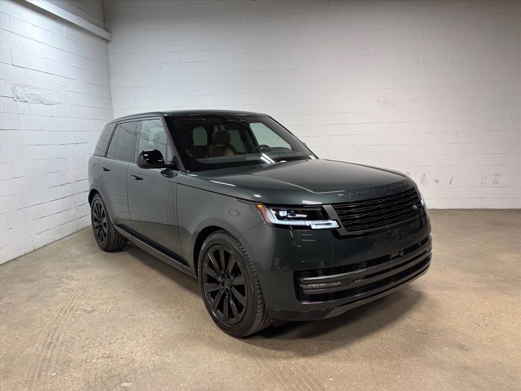 New 2026 Land Rover Range Rover SE SUV