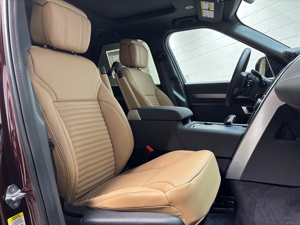 2026 Land Rover Discovery Gemini Edition - Photo 30