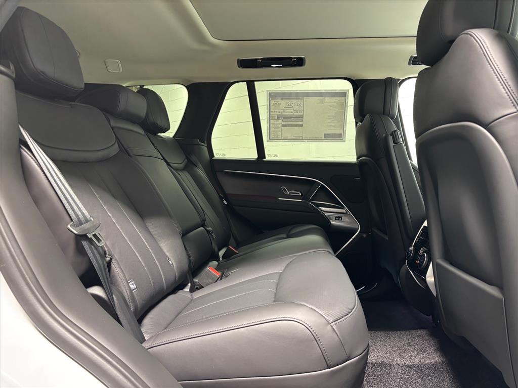 2026 Land Rover Range Rover SE - Photo 39