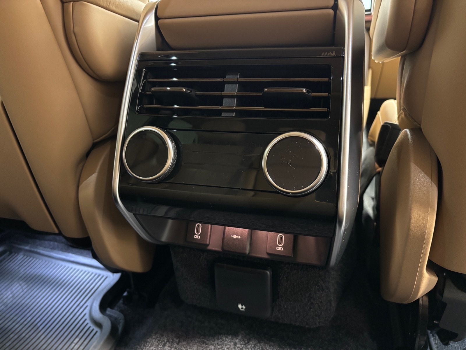 2026 Land Rover Range Rover SE - Photo 37