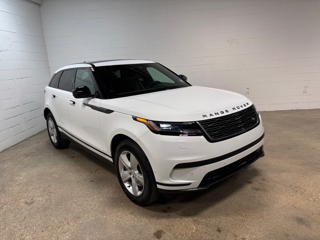 2026 Land Rover Range Rover Velar S photo 4