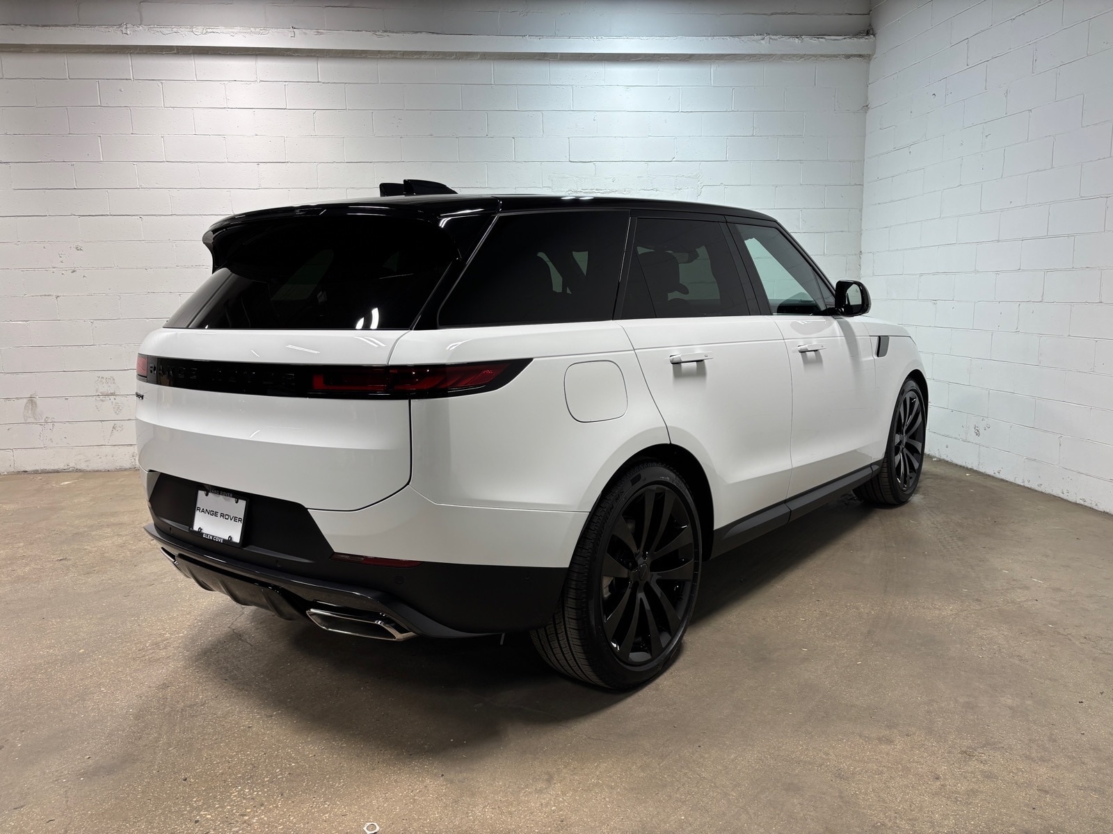 2026 Land Rover Range Rover Sport SE - Photo 6