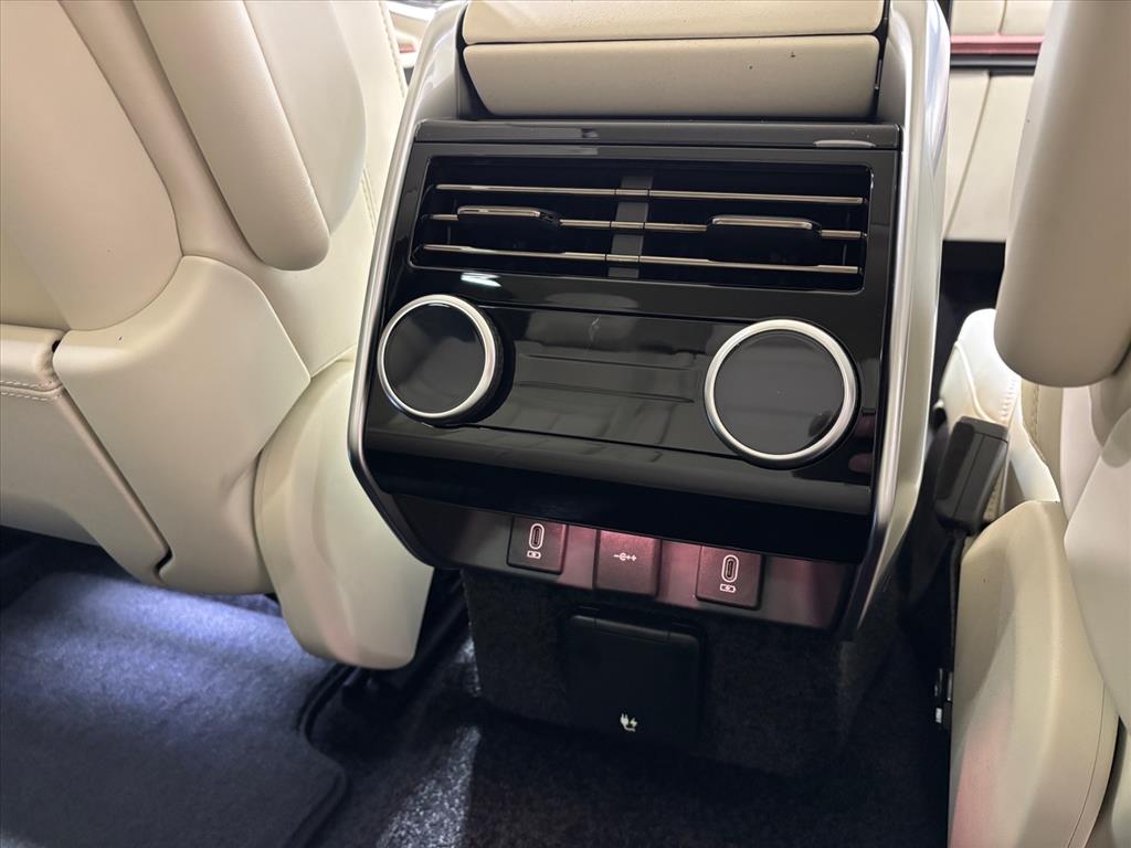 2026 Land Rover Range Rover SE - Photo 37