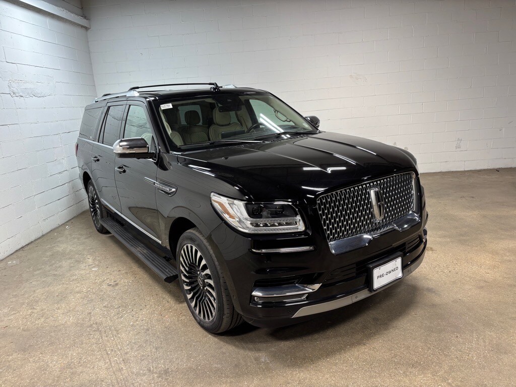 2020 Lincoln Navigator Black Label photo 3