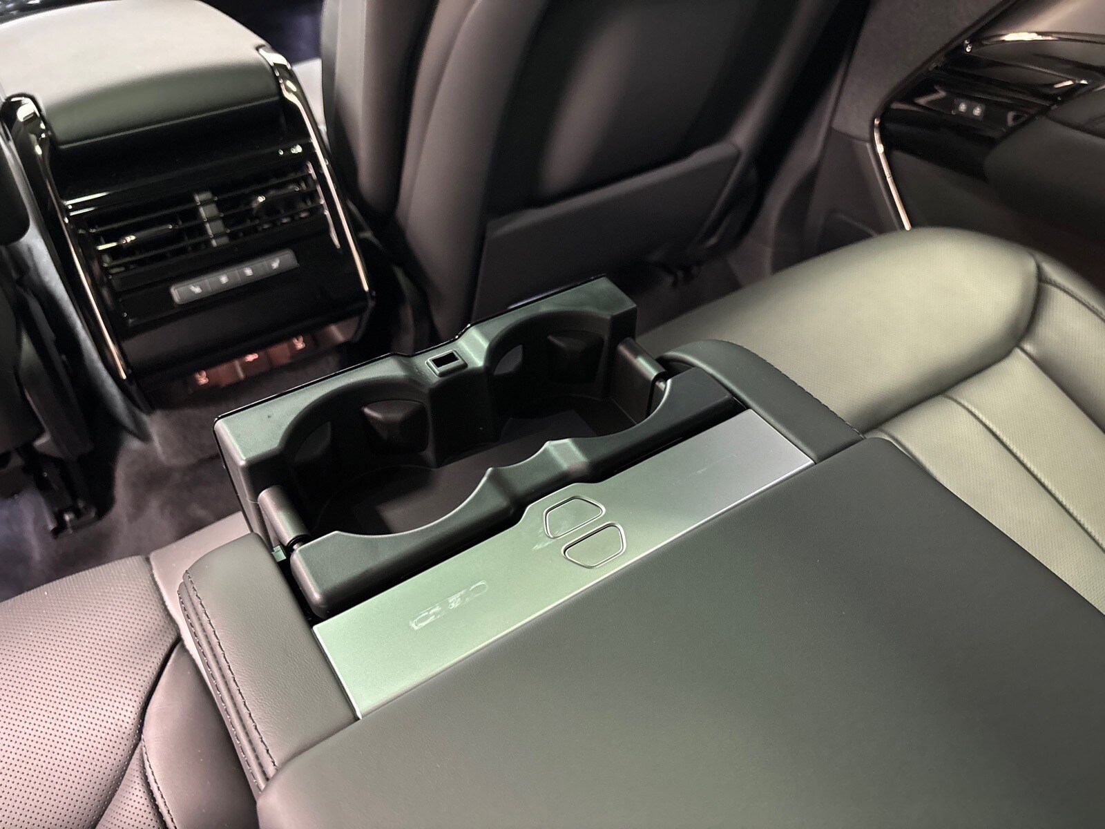 2026 Land Rover Range Rover Sport SE - Photo 25