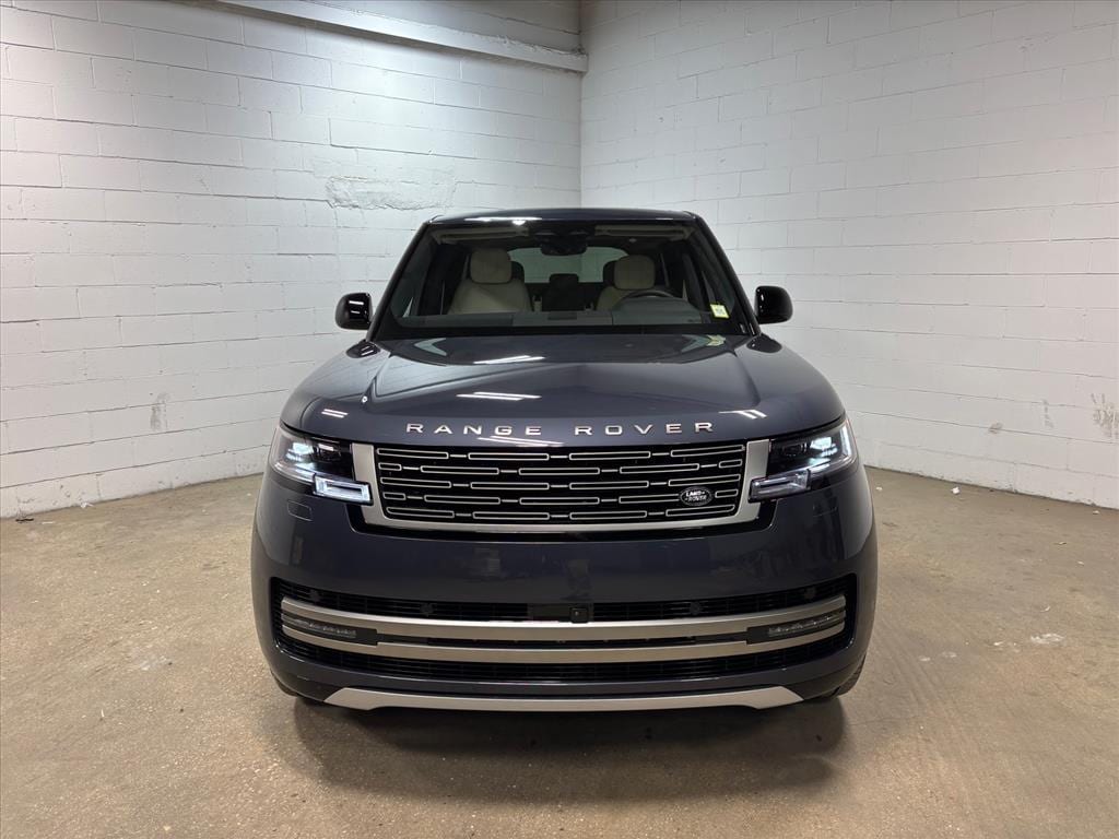 New 2026 Land Rover Range Rover SE SUV