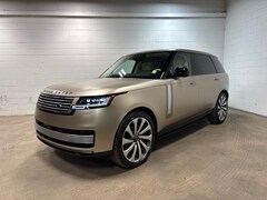 2026 Land Rover Range Rover SV Signature Suite SUV