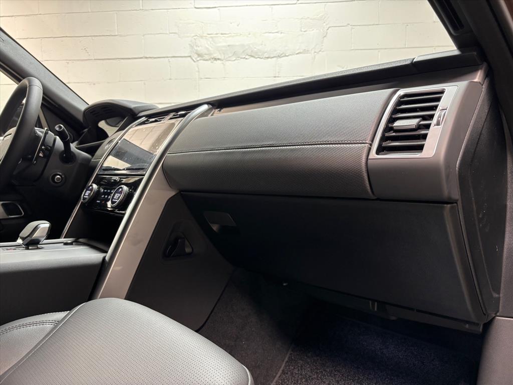 2026 Land Rover Discovery Gemini Edition - Photo 32