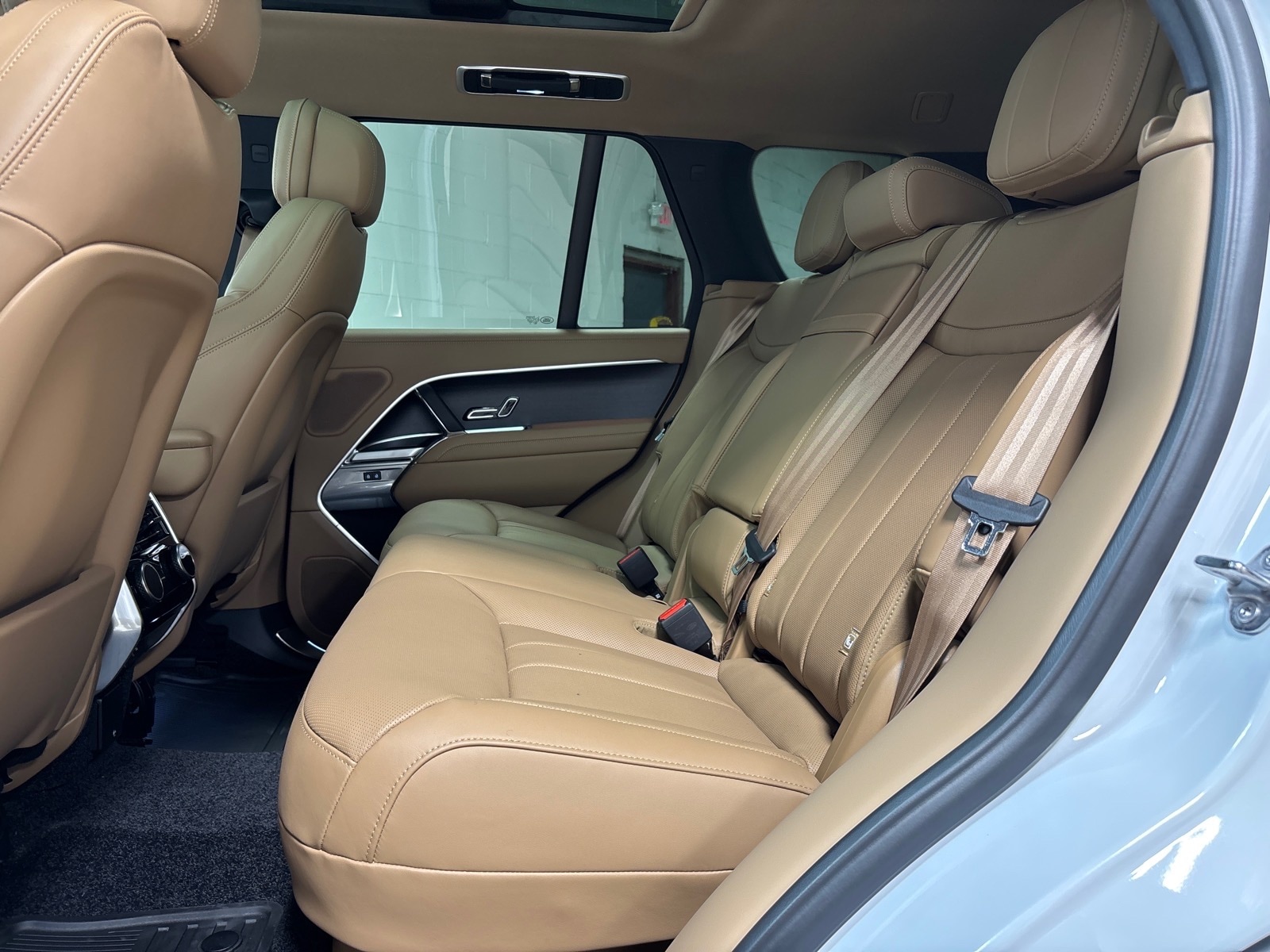 2026 Land Rover Range Rover SE - Photo 28