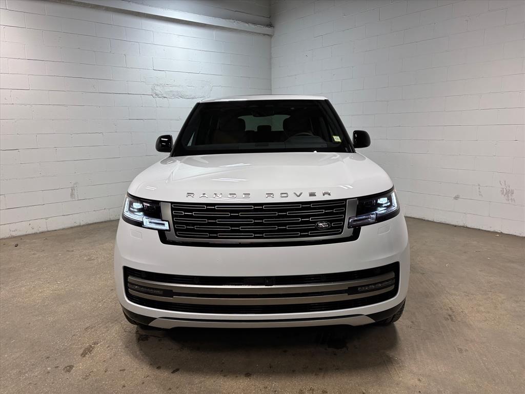 2026 Land Rover Range Rover SE - Photo 3