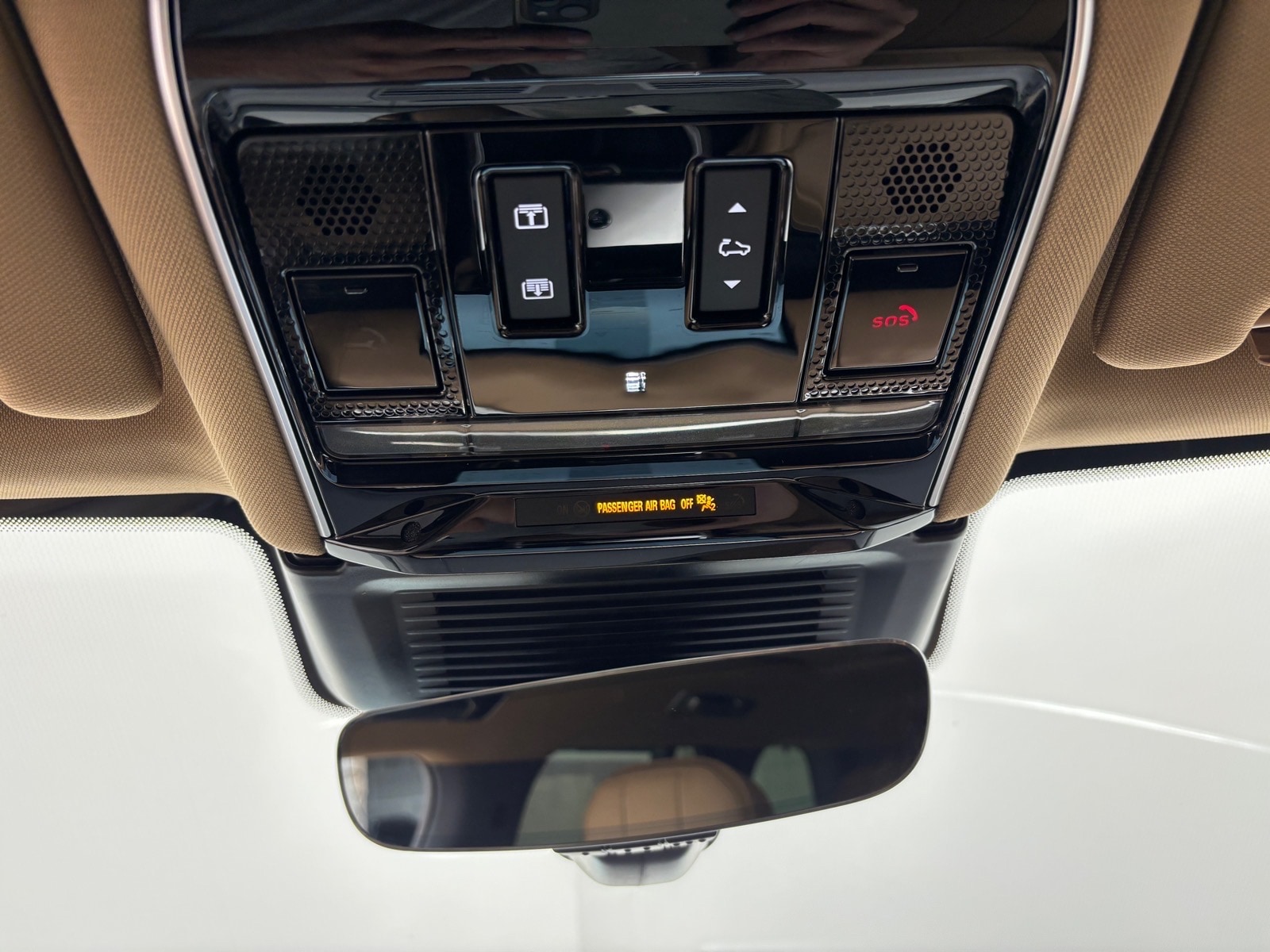 2026 Land Rover Range Rover SE - Photo 12