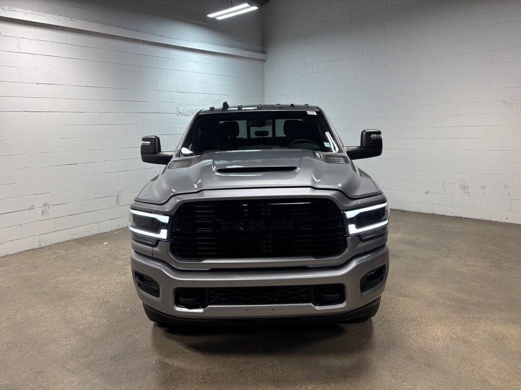2024 Ram 2500 Laramie photo 3