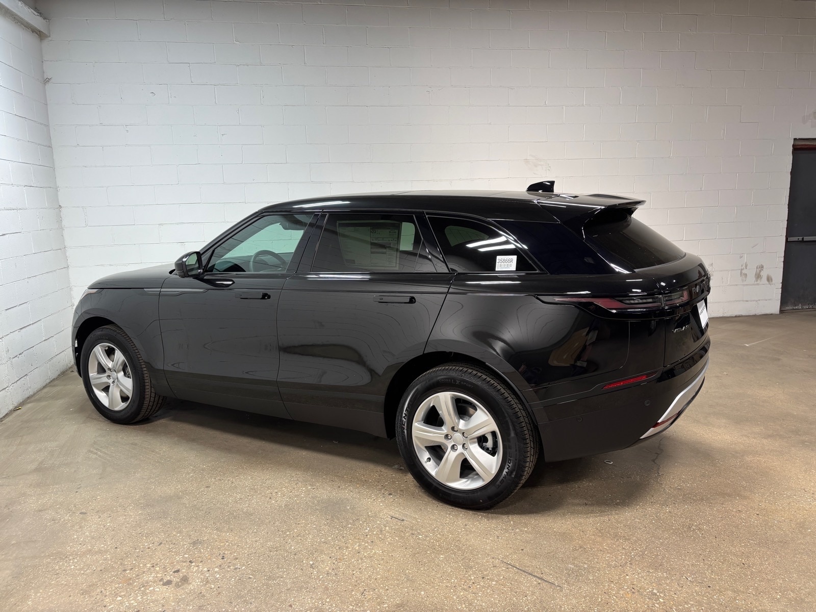 2026 Land Rover Range Rover Velar S - Photo 10