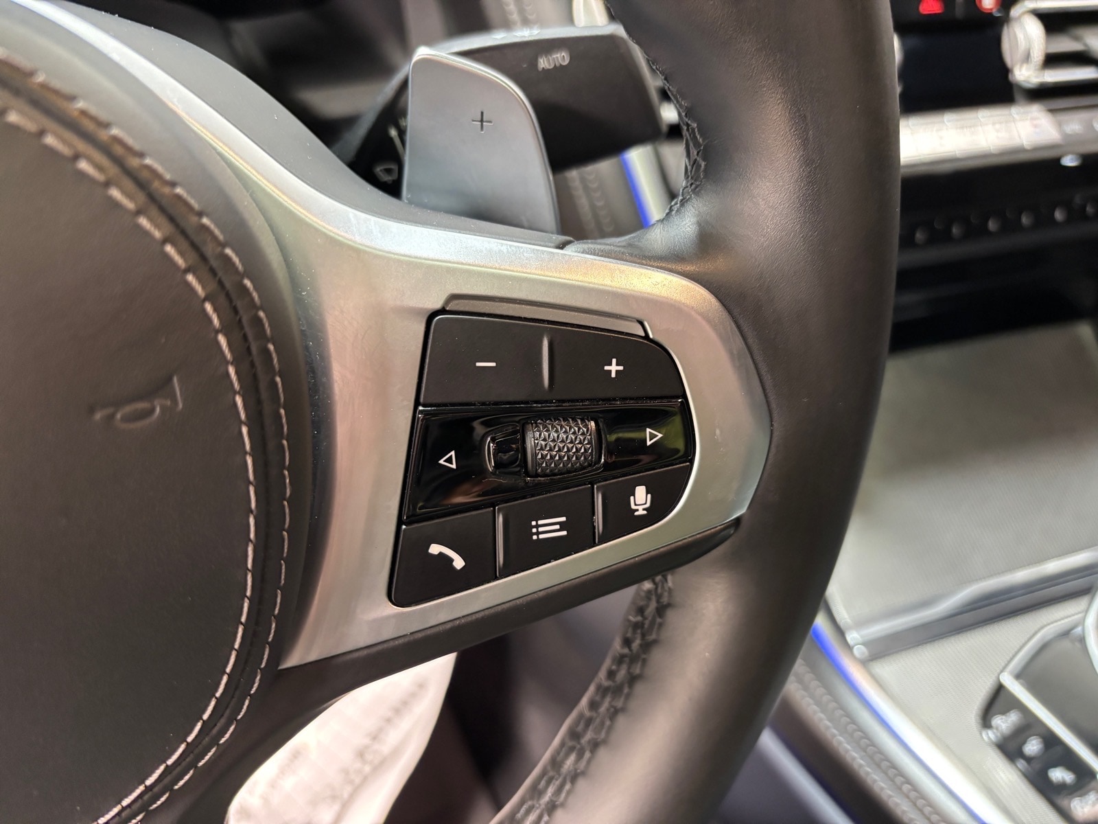 2021 BMW 8 Series M850i - Photo 20