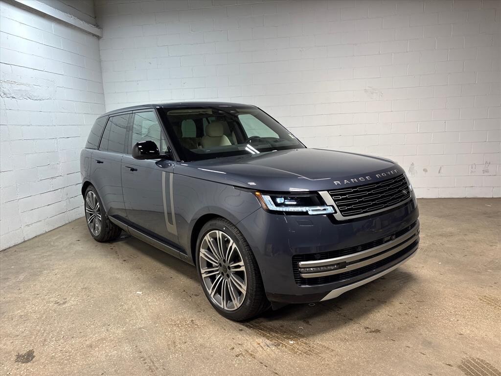 New 2026 Land Rover Range Rover SE SUV