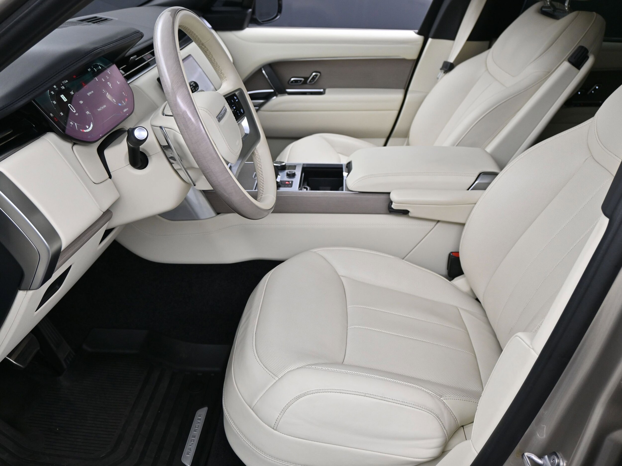 2023 Land Rover Range Rover First Edition photo 3