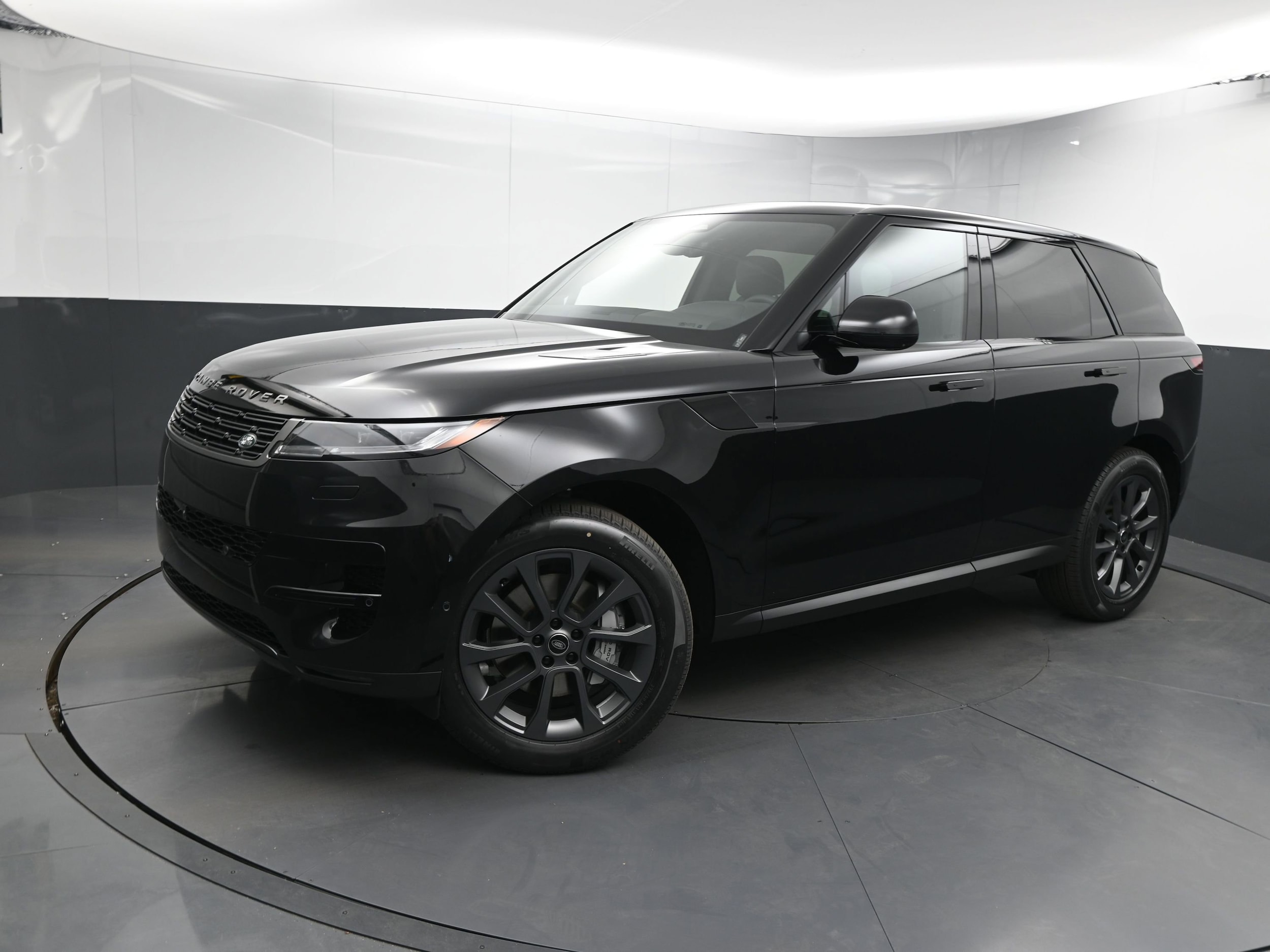 2025 Land Rover Range Rover Sport S's photo