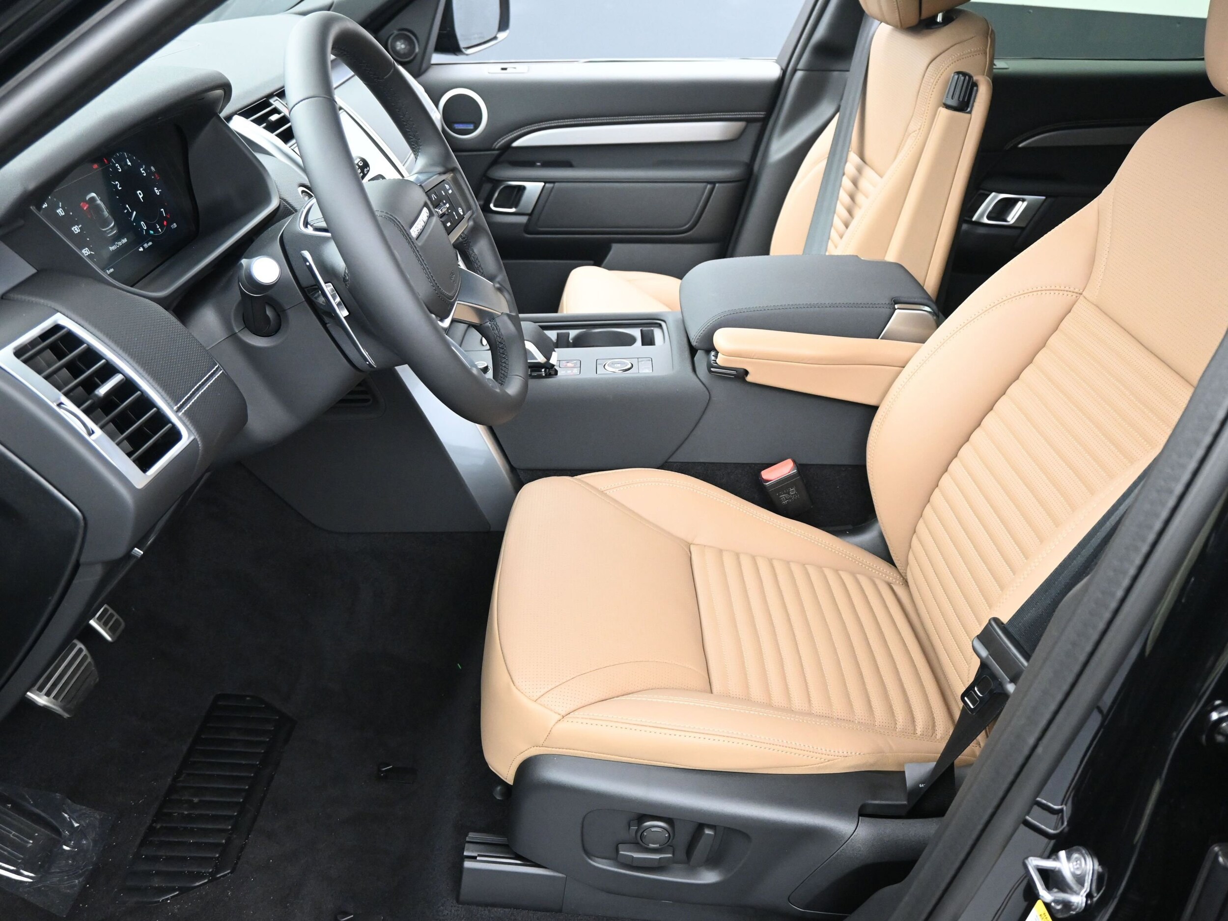 2025 Land Rover Discovery SE photo 4