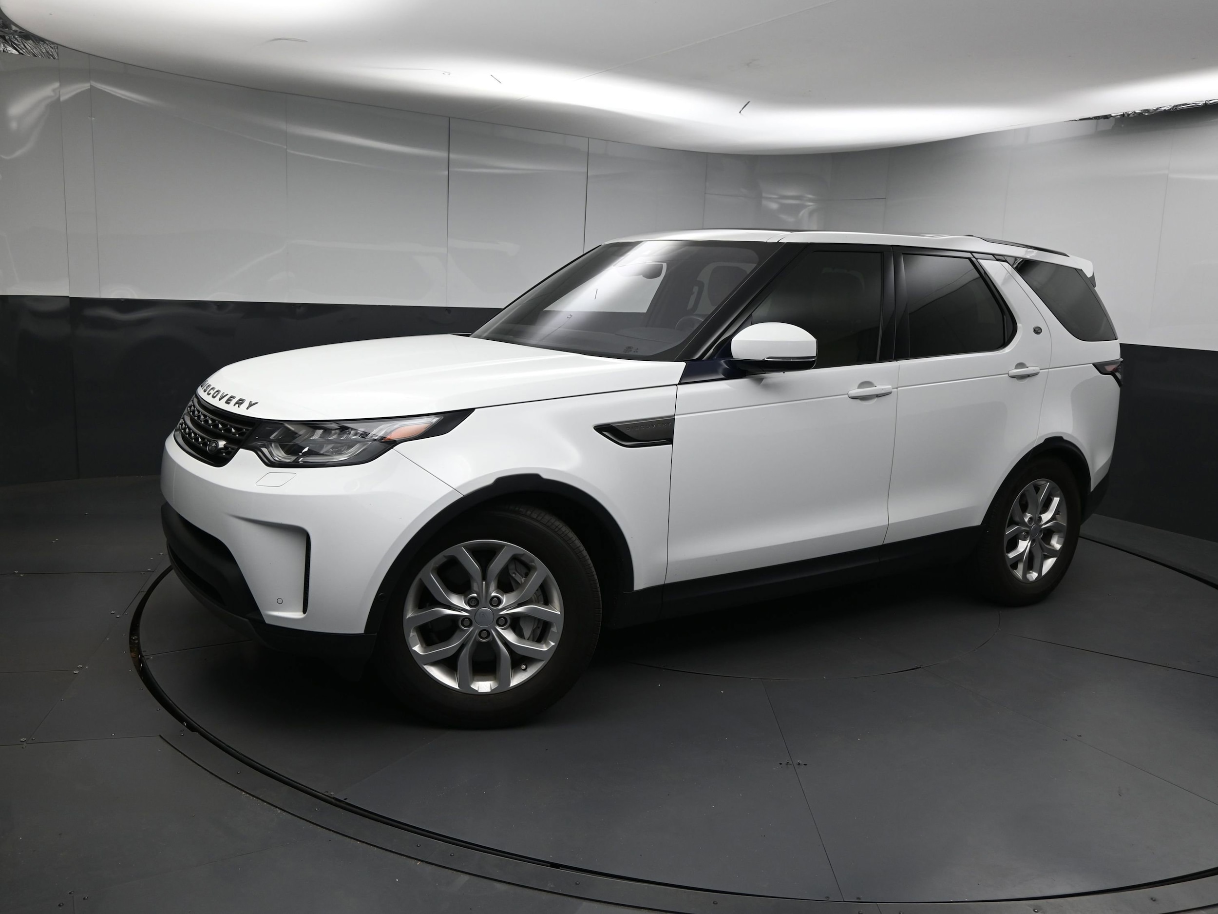 2019 Land Rover Discovery SE