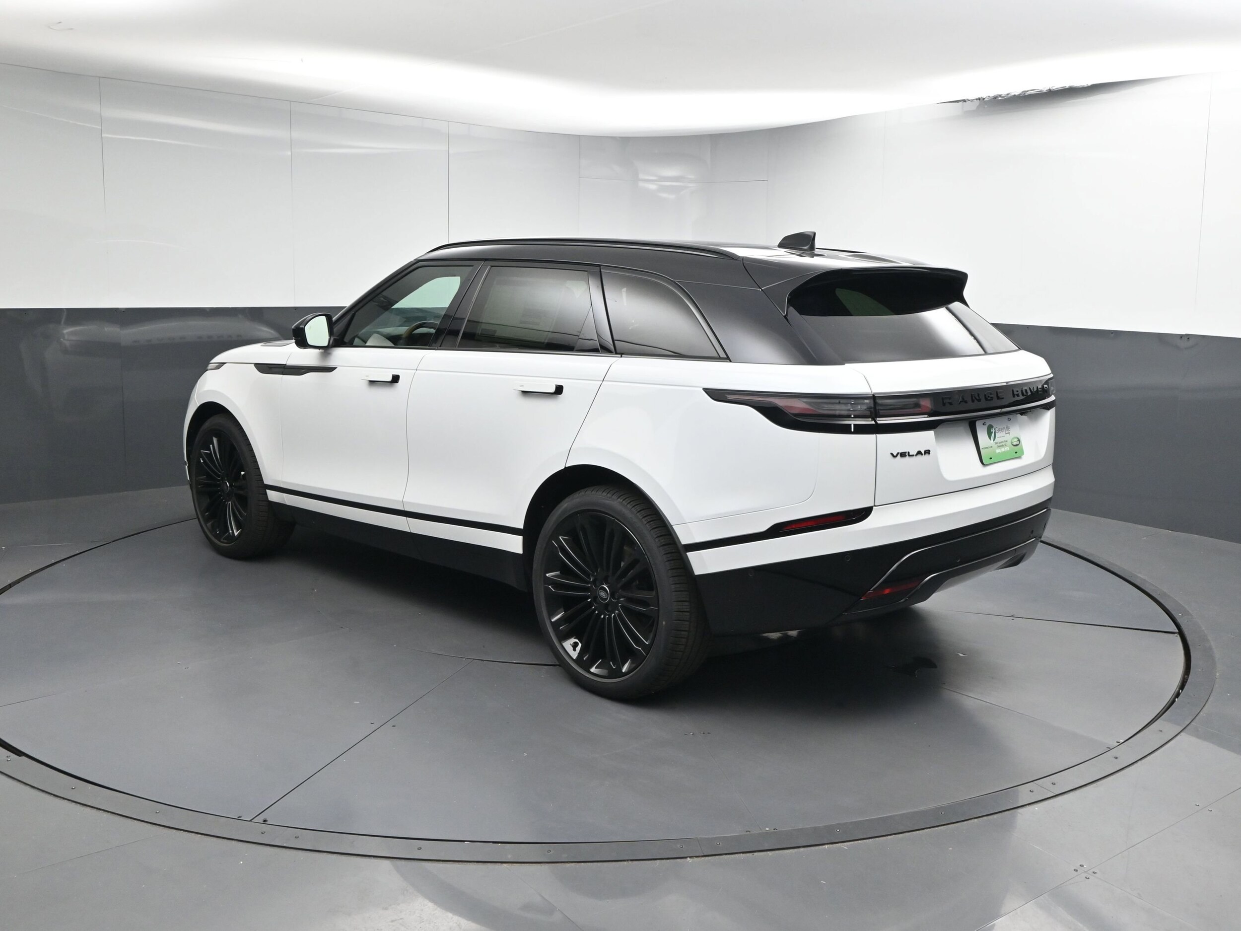 2026 Land Rover Range Rover Velar SE photo 2