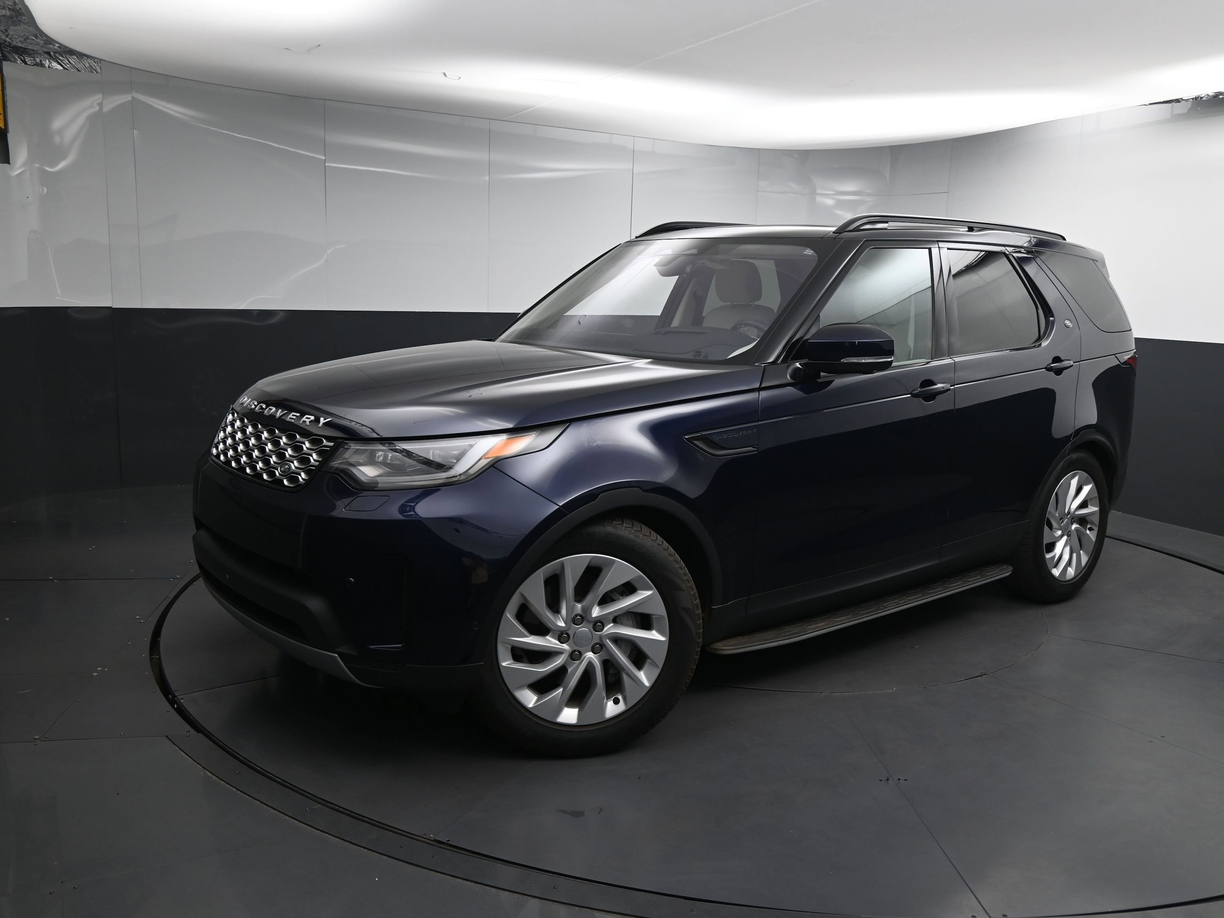 2023 Land Rover Discovery